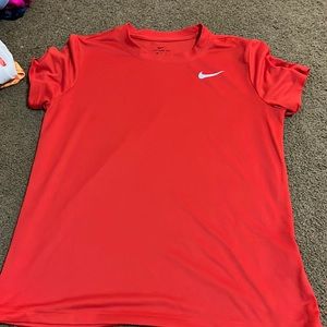 I’m selling this red Nike shirt for 15 dollars size medium